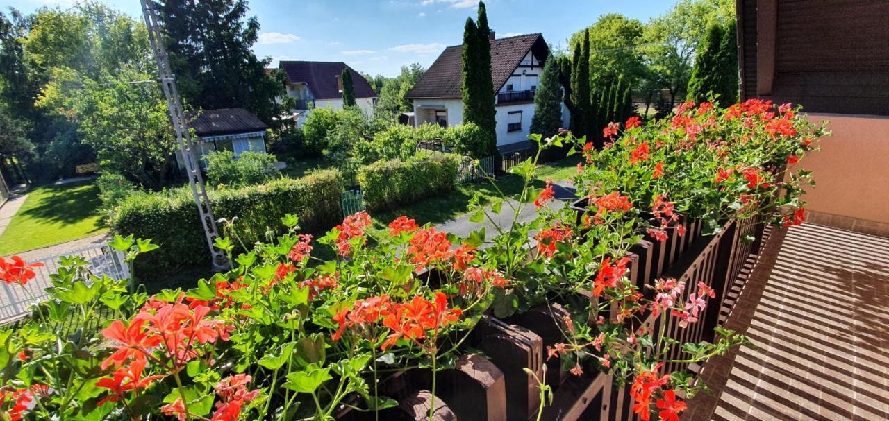 Varga Gardens Balatonmáriafürdő Kültér fotó