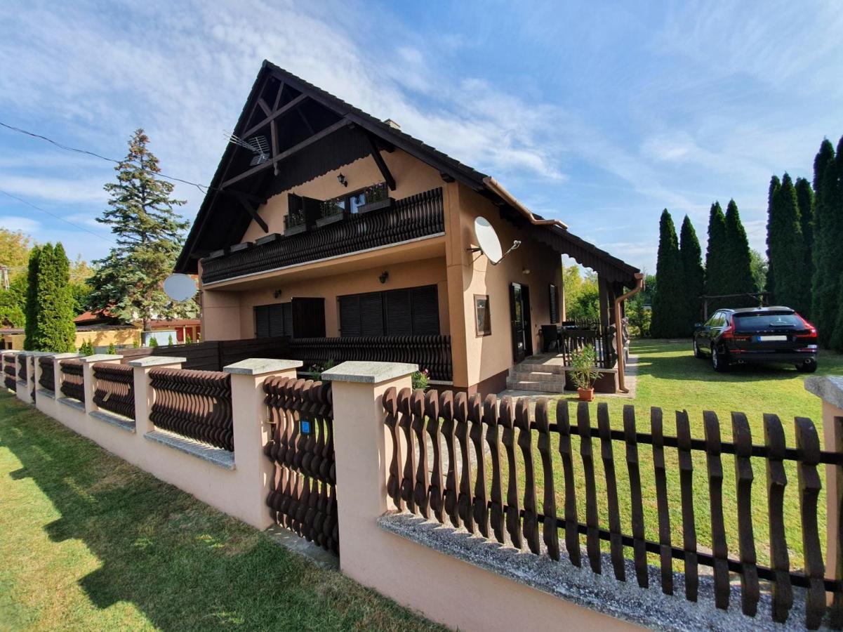 Varga Gardens Balatonmáriafürdő Kültér fotó